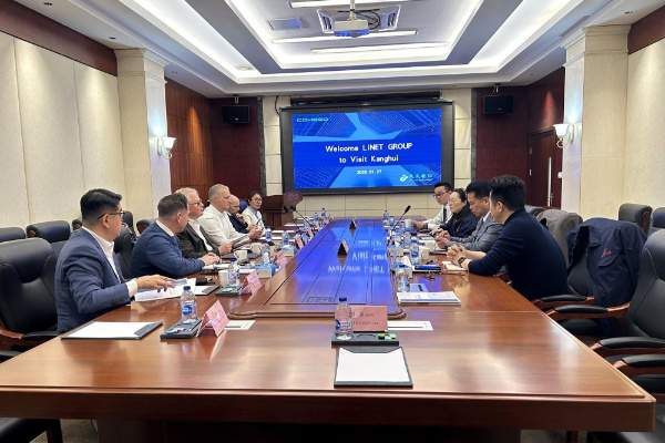 LINET集团高层到访公司